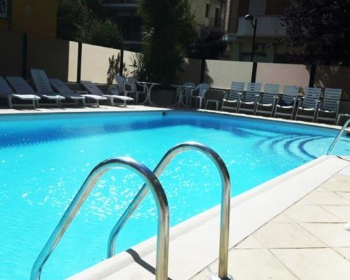Hotel Ducale Cattolica Luaran gambar
